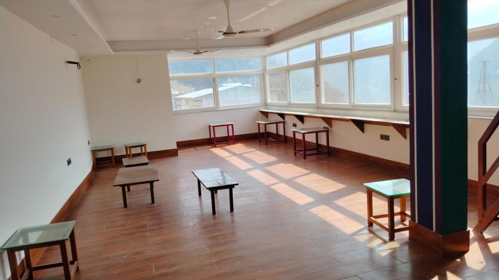 Bonfire Hostels Rishikesh Ngoại thất bức ảnh