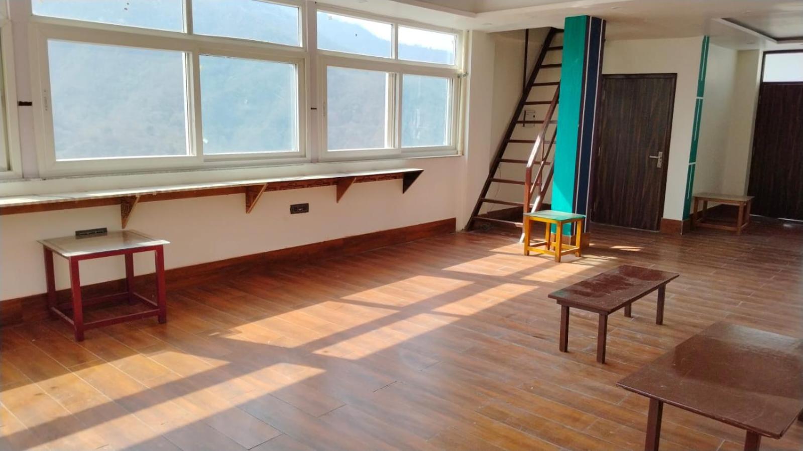 Bonfire Hostels Rishikesh Ngoại thất bức ảnh