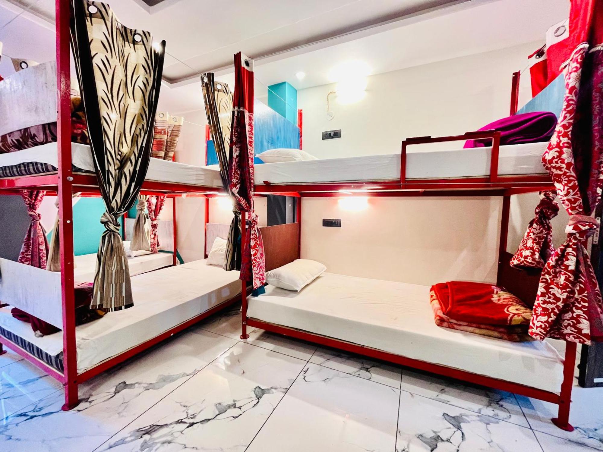 Bonfire Hostels Rishikesh Ngoại thất bức ảnh